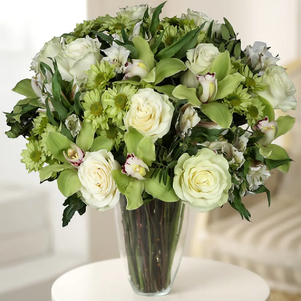 Букет из роз, орхидей, альстромерий и хризантем «Великолепный» от AzaliaNow