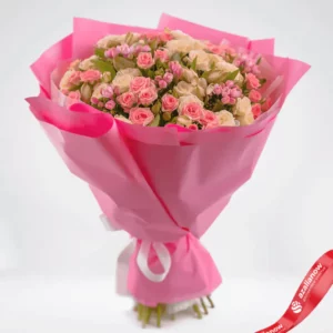 Букет из роз, альстромерий и бувардий «Розы в розовом» от AzaliaNow