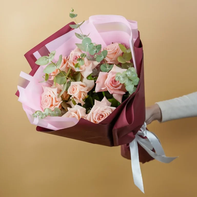 Букет из 9 розовых роз «Париж» от AzaliaNow